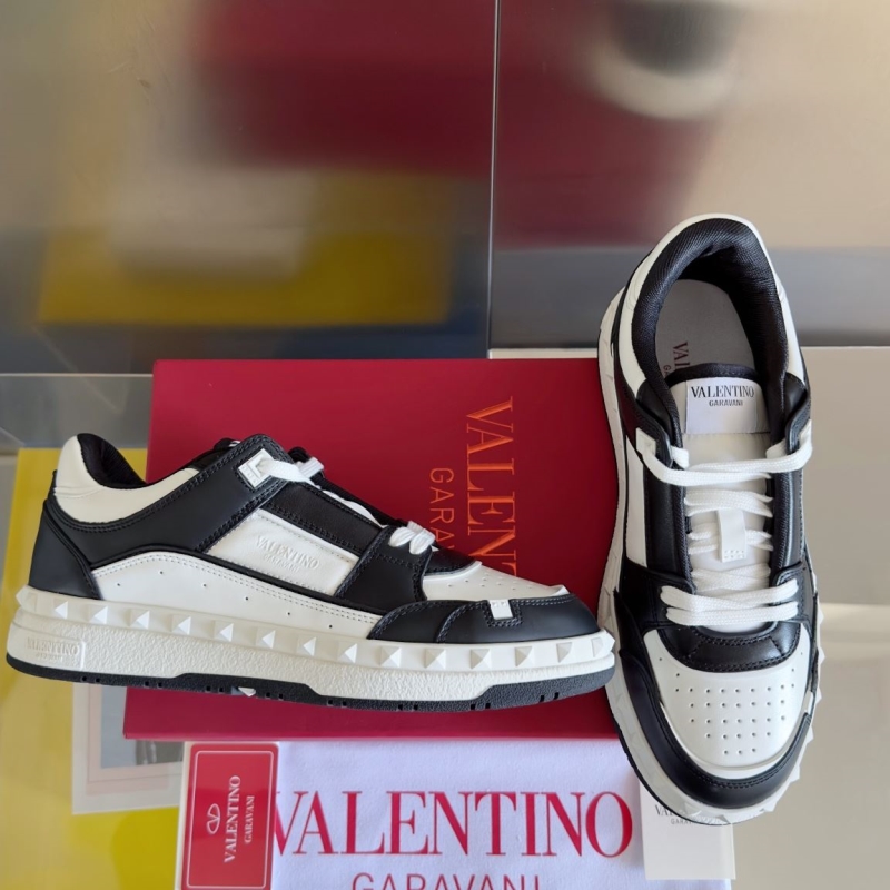 Valentino Sneakers